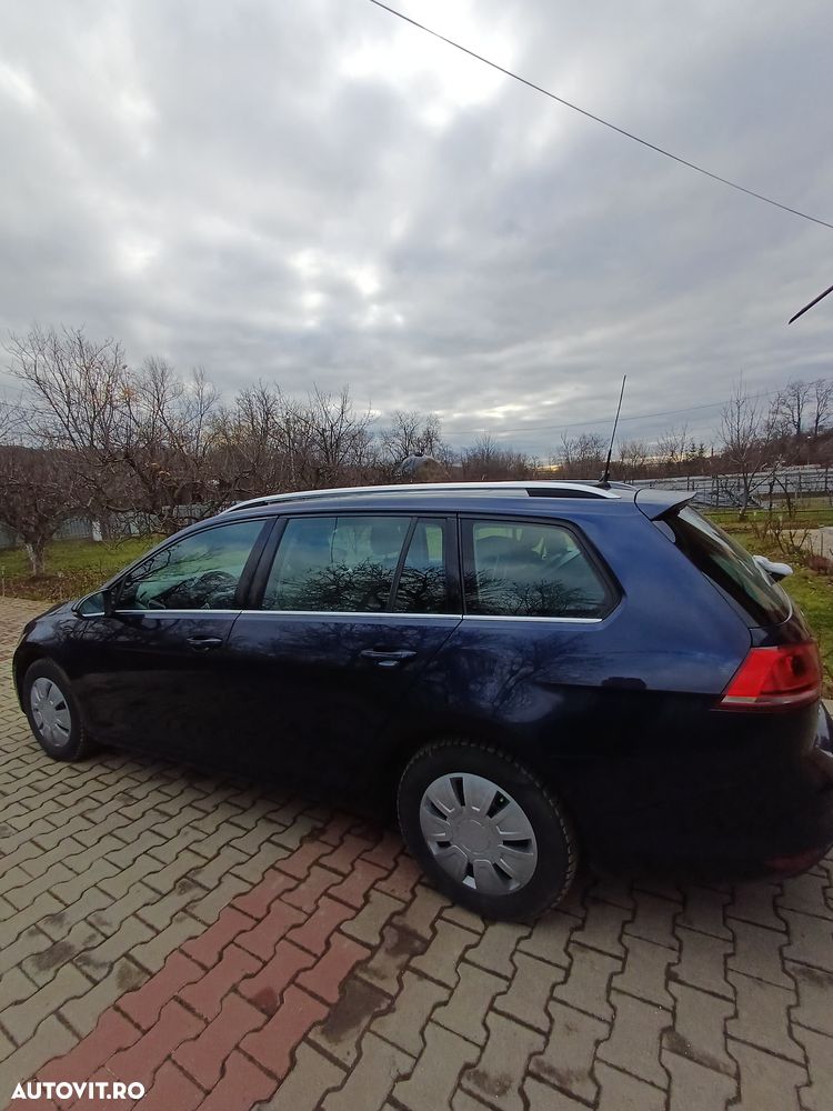 Volkswagen Golf 1.6 TDI DPF Trendline - 15