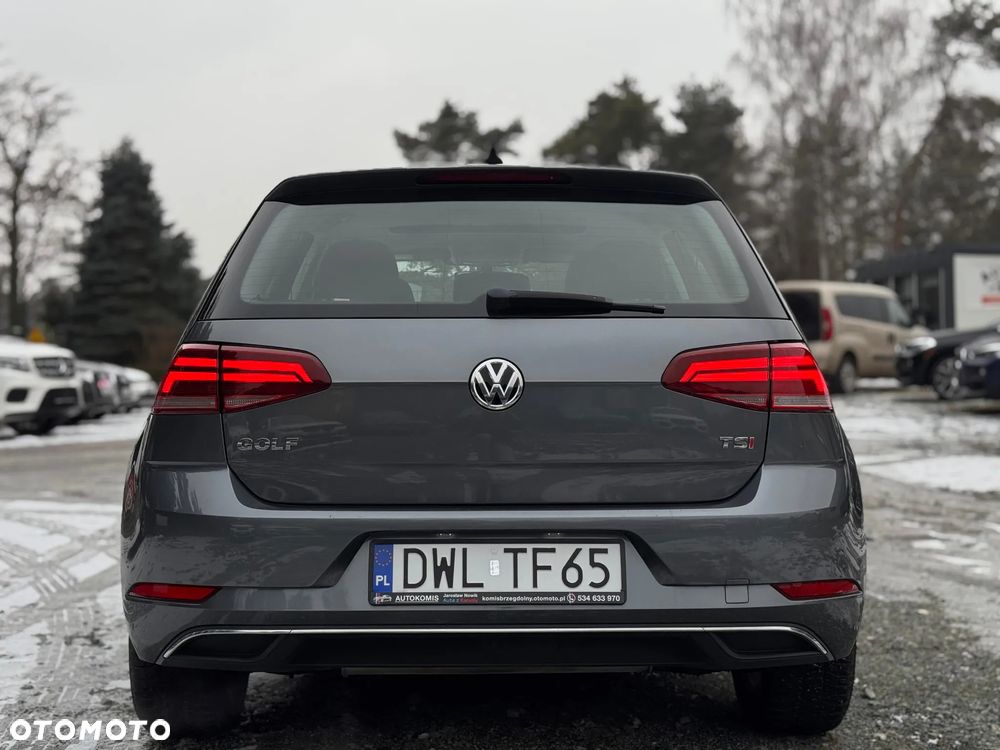 Volkswagen Golf - 9