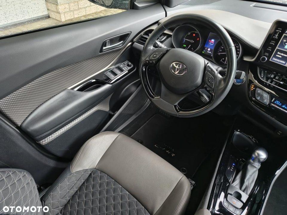 Toyota C-HR - 14