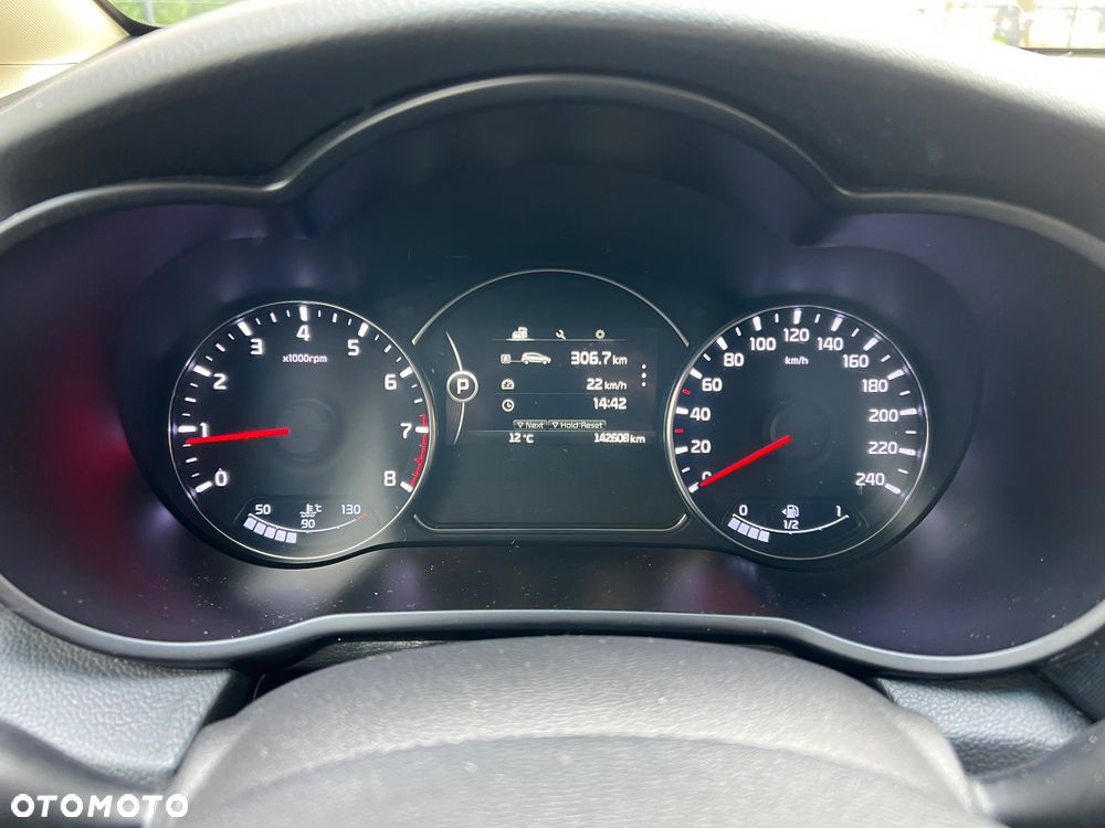 Kia Carens 2.0 GDI L EU6 - 21