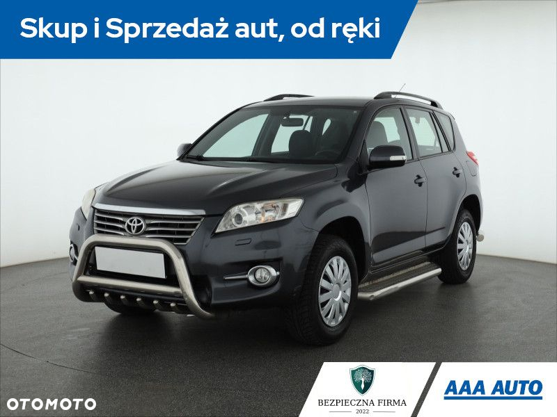 Toyota RAV4 - 2