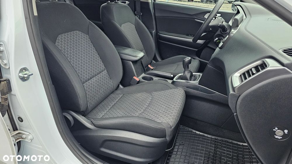 Kia Ceed 1.5 T-GDI S - 7