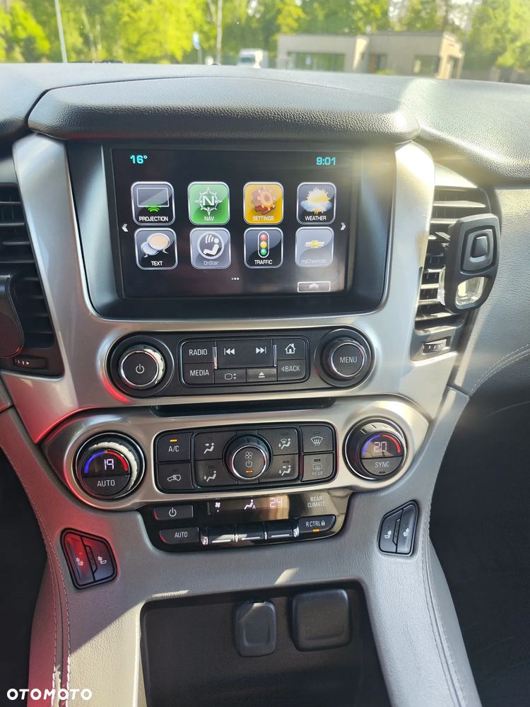Chevrolet Tahoe - 20