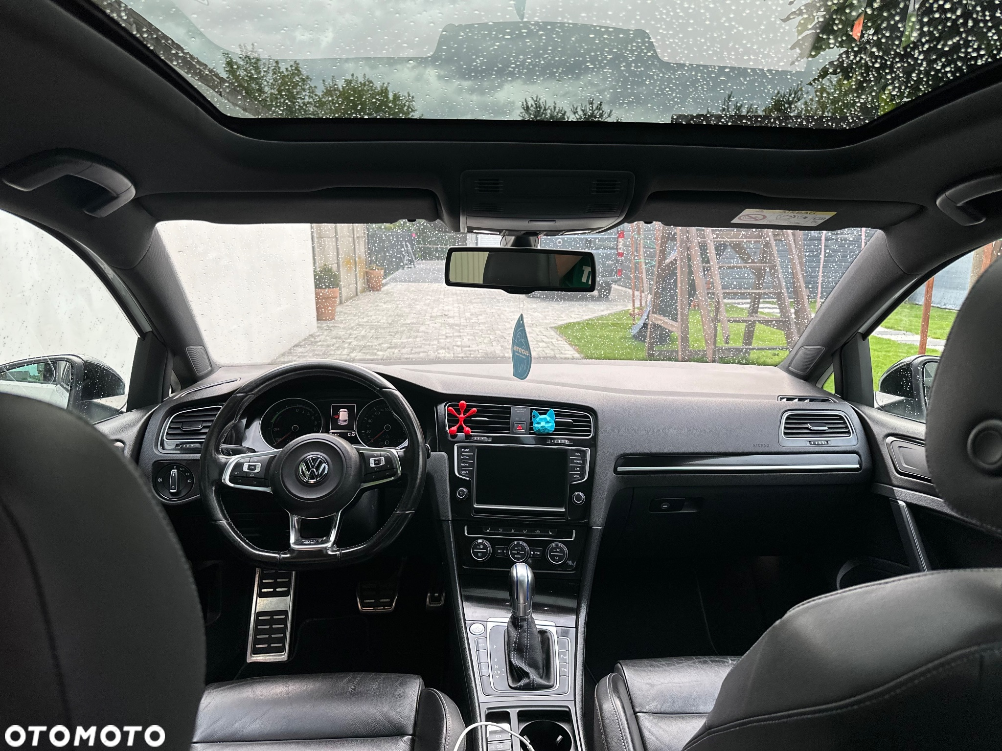 Volkswagen Golf - 13