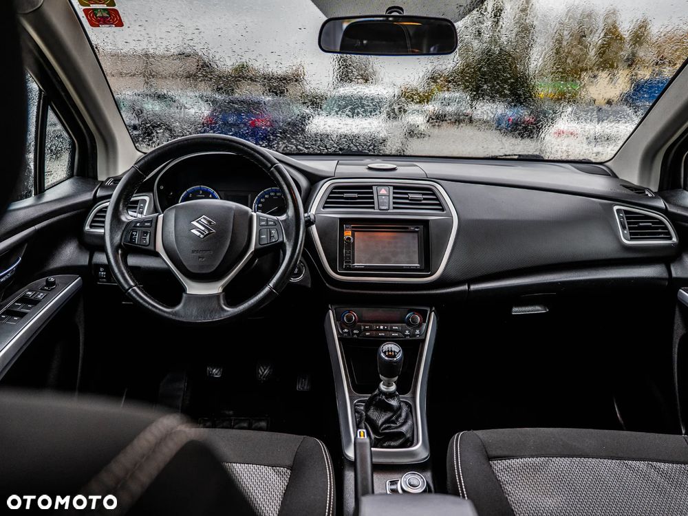 Suzuki SX4 S-Cross 1.6 DDiS Allgrip Comfort+ - 32