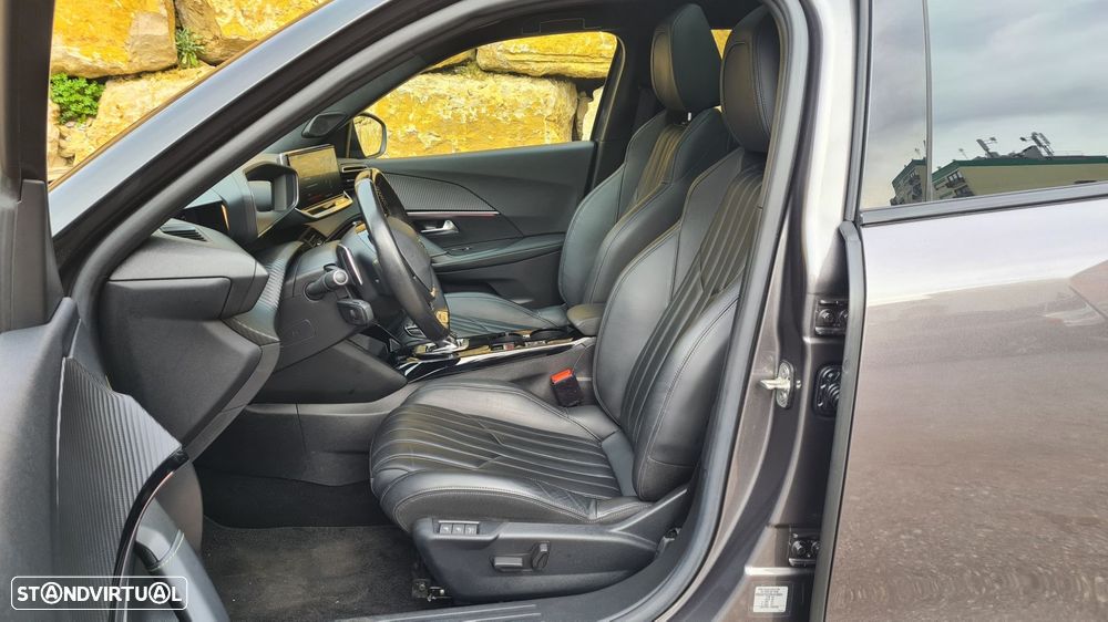 Peugeot 2008 1.5 BlueHDi GT EAT8 - 45