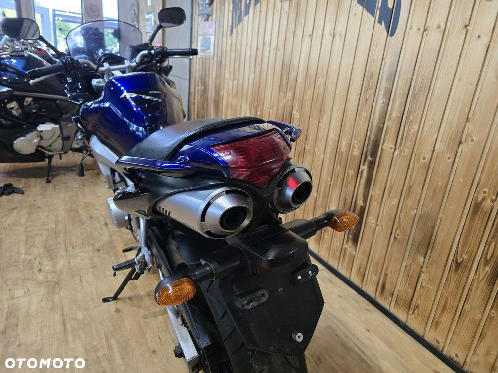 Yamaha FZ - 18