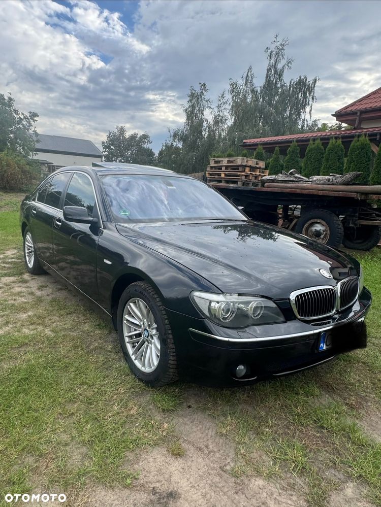 BMW Seria 7 745d - 1