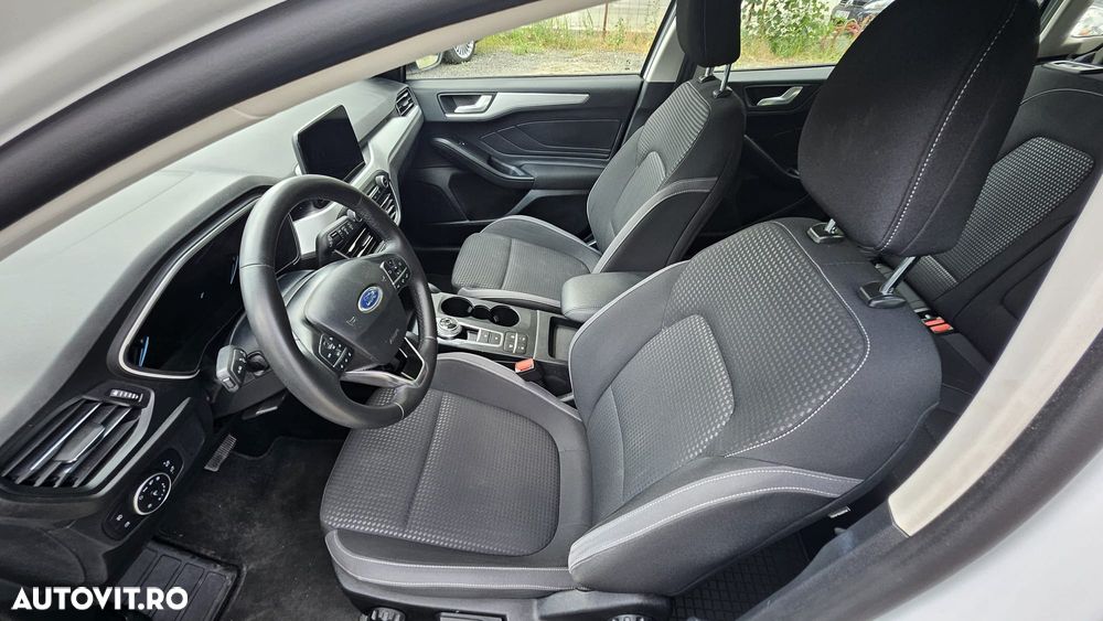 Ford Focus 1.0 EcoBoost Active Business - 10
