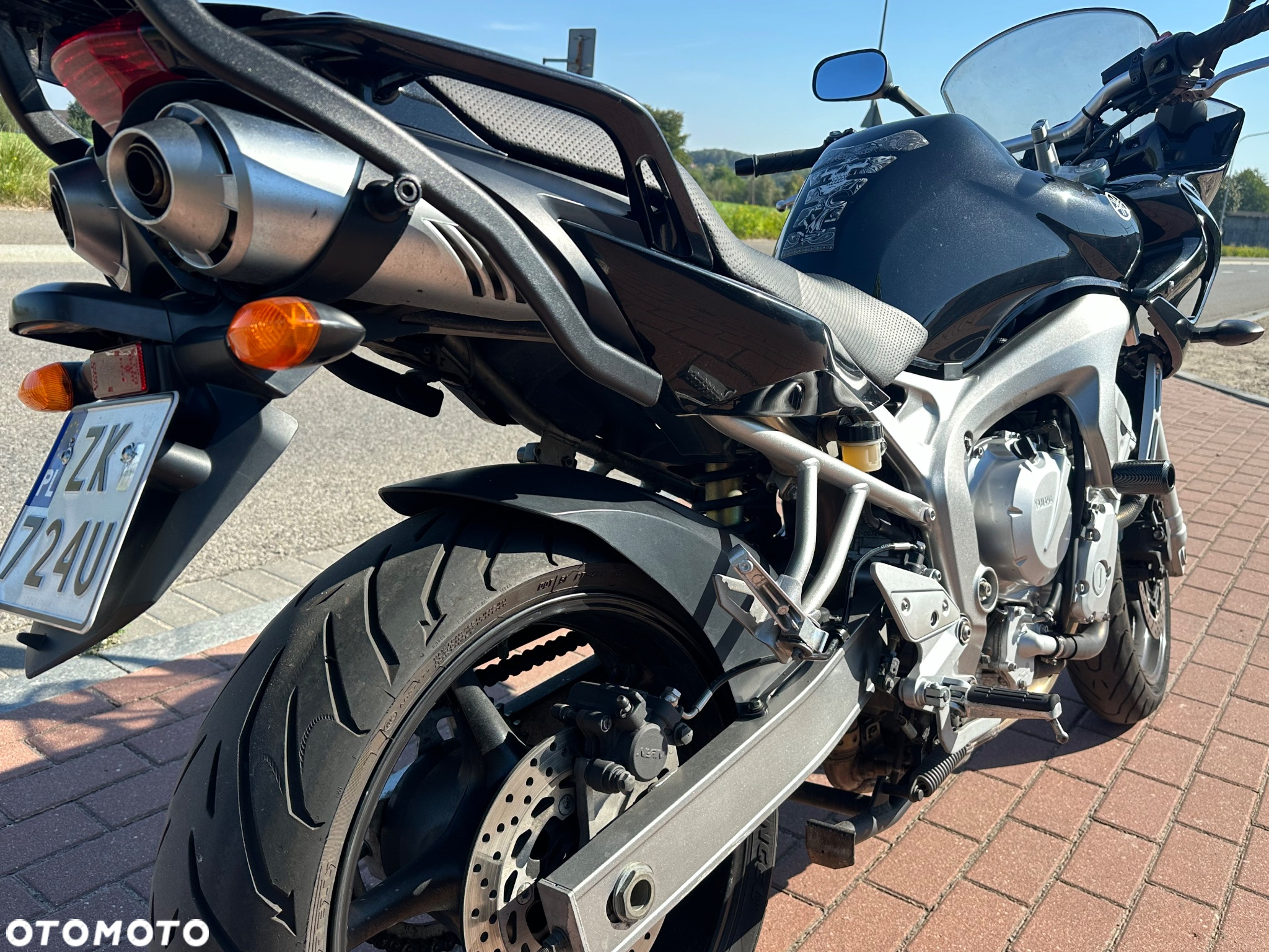 Yamaha FZ6 - 11