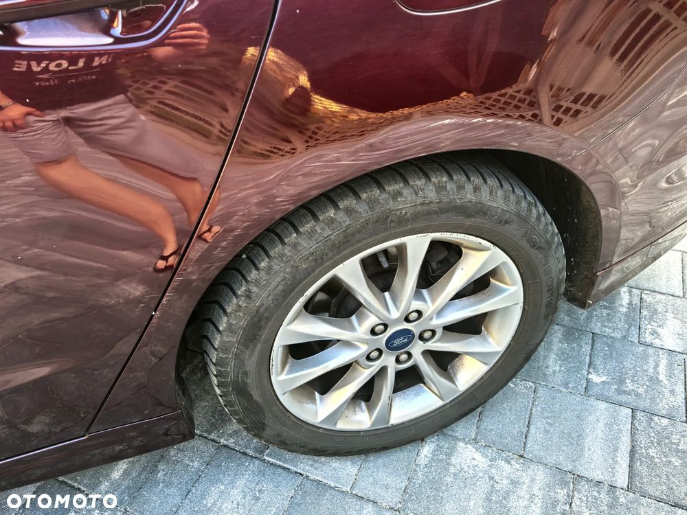 Ford Fusion - 10