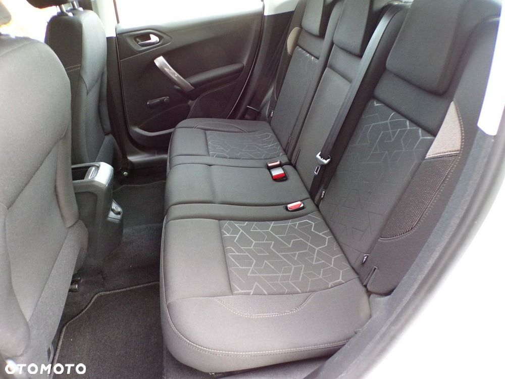 Peugeot 2008 - 26