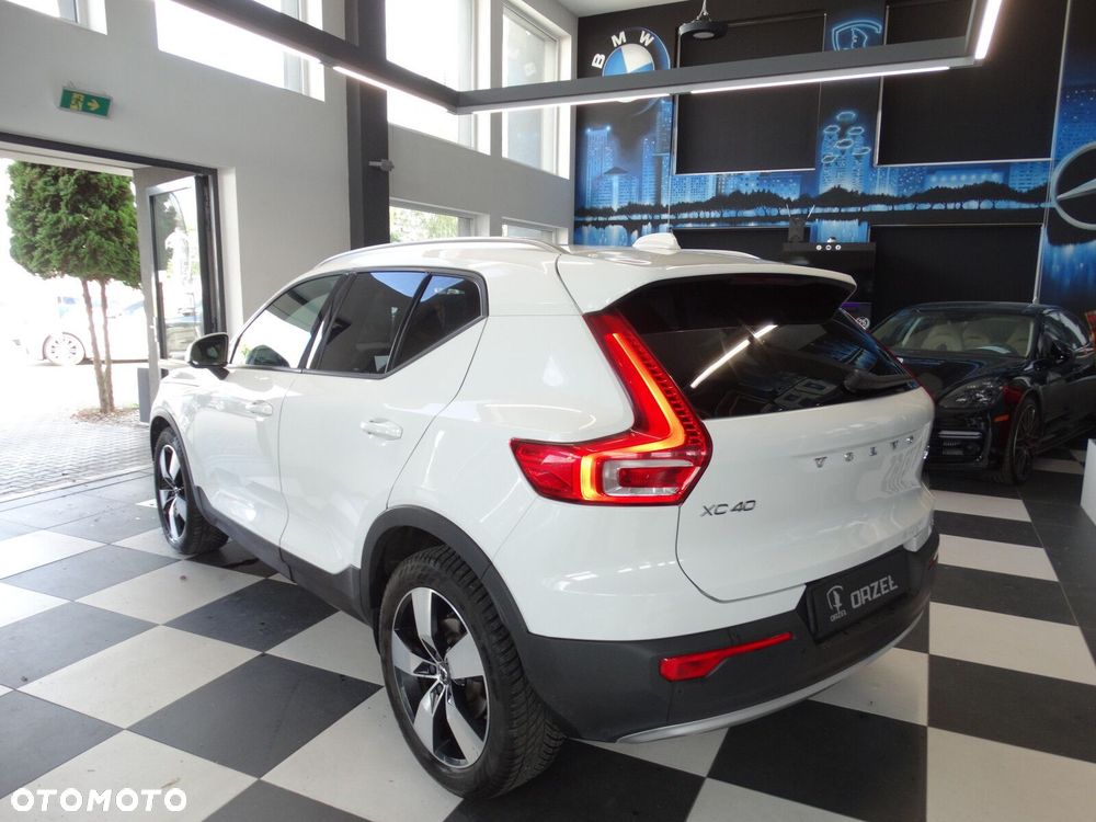 Volvo XC 40 - 3