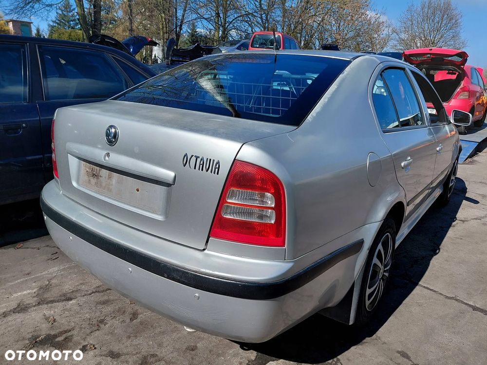 Części- Skoda Octavia  Rok 2001 Pojemność 1781 Moc 110 kw Benzyna - 3