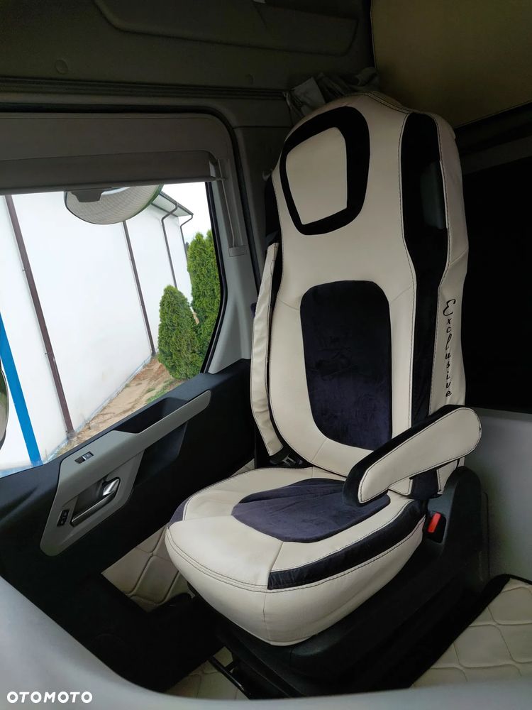 Ford F-MAX - 29