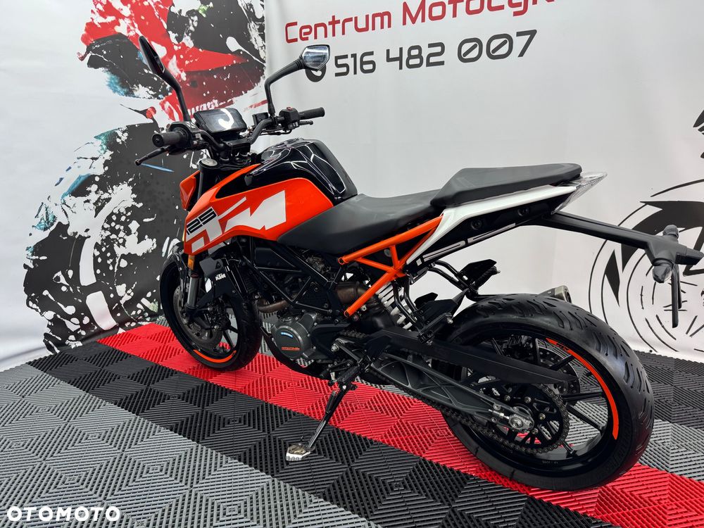 KTM Duke - 5