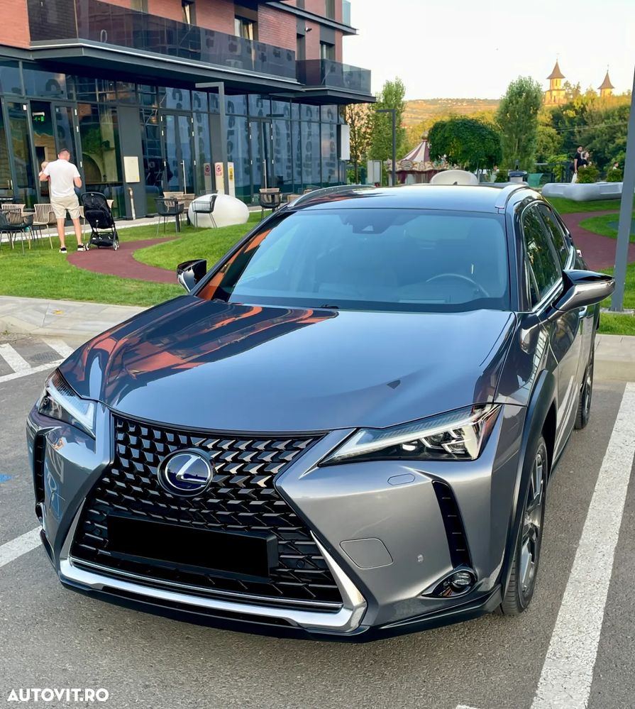 Lexus UX - 1