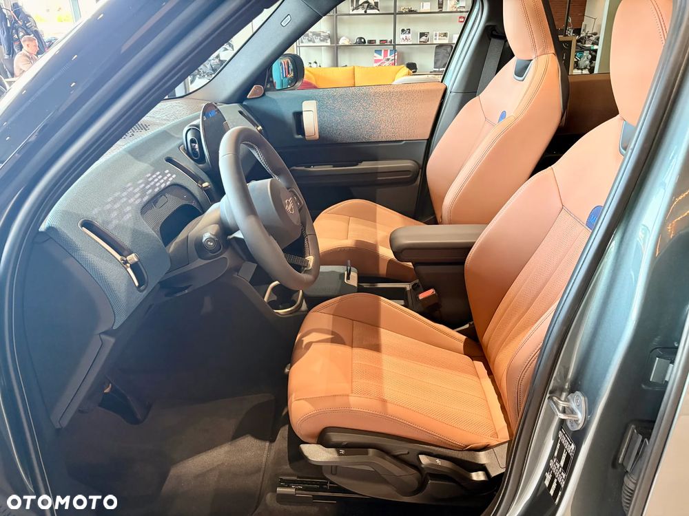 MINI Countryman C mHEV Linia Favoured - 11