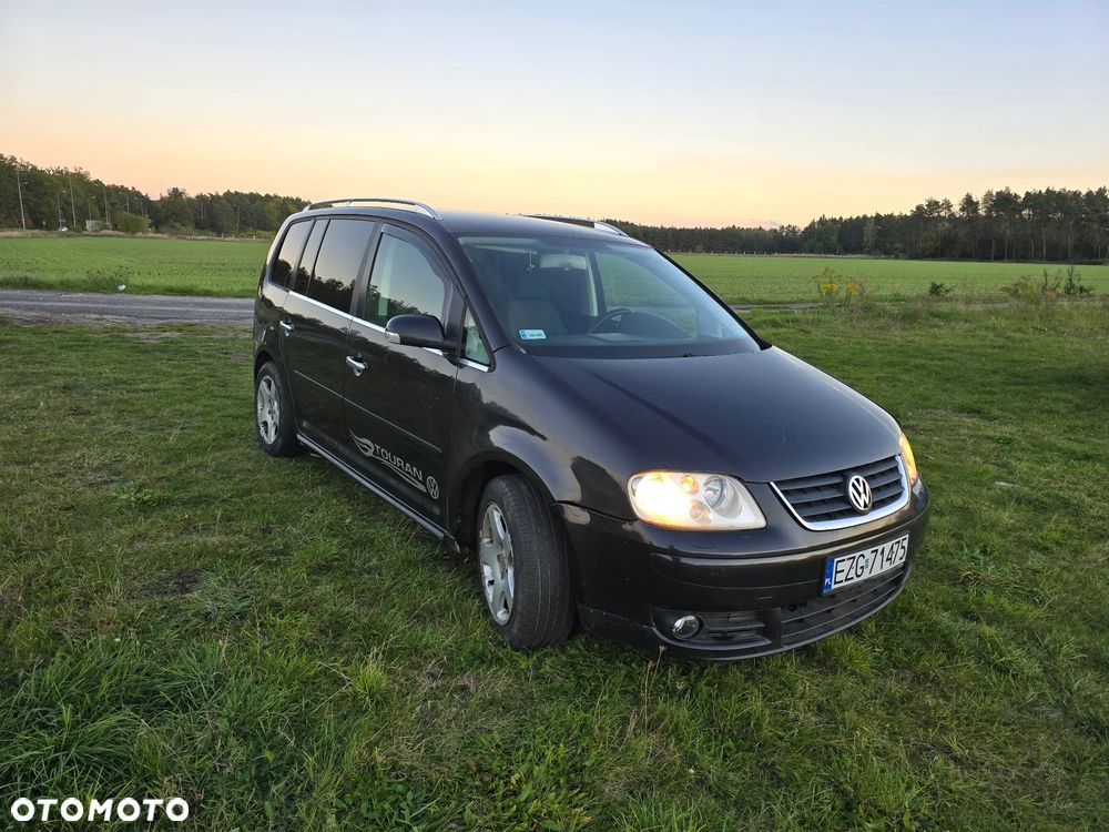 Volkswagen Touran - 5