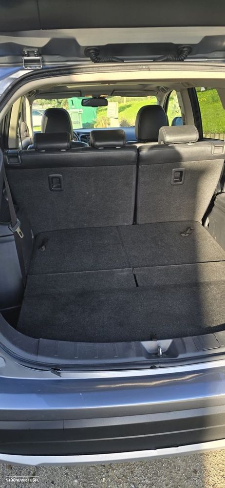 Mitsubishi Outlander 2.2 DI-D Instyle Navi - 17