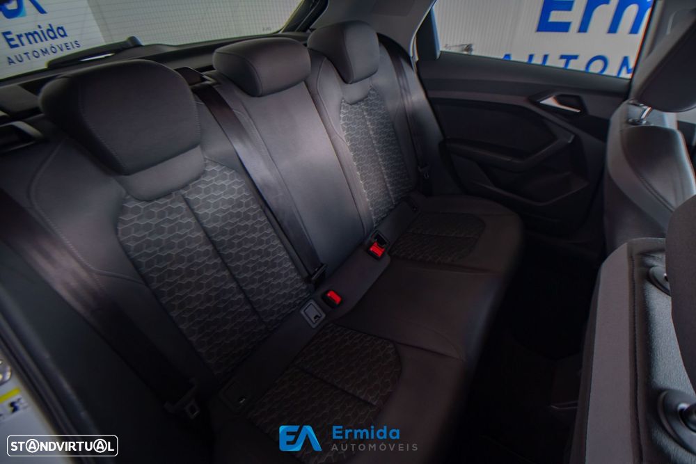 Audi A1 Sportback 25 TFSI S line - 25