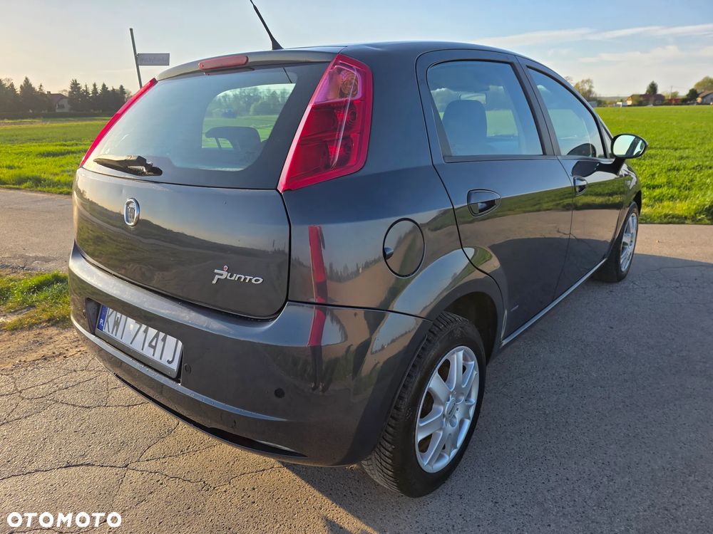 Fiat Grande Punto - 32