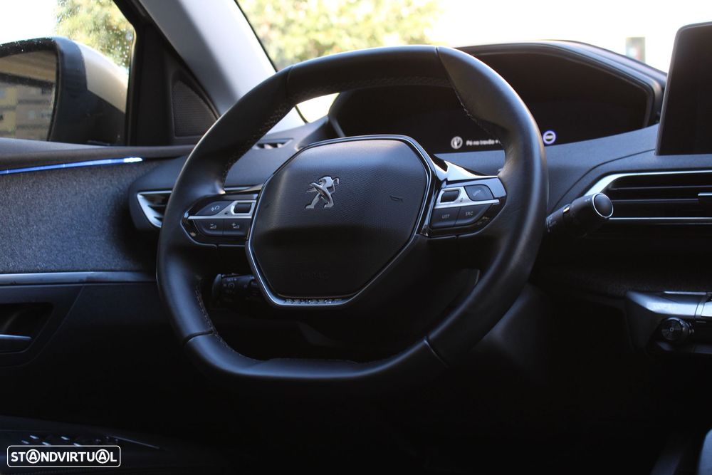 Peugeot 3008 1.2 PureTech Allure EAT6 - 10