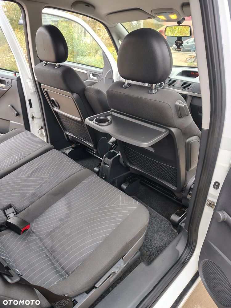 Opel Meriva - 9