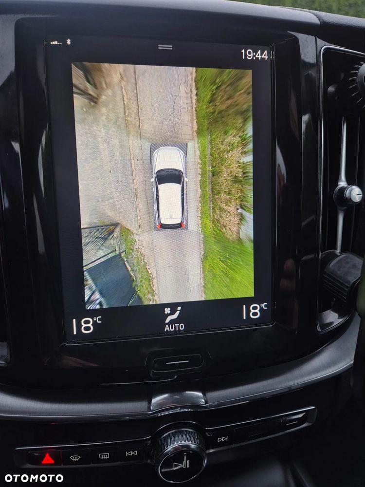 Volvo XC 60 D4 AWD Momentum - 12