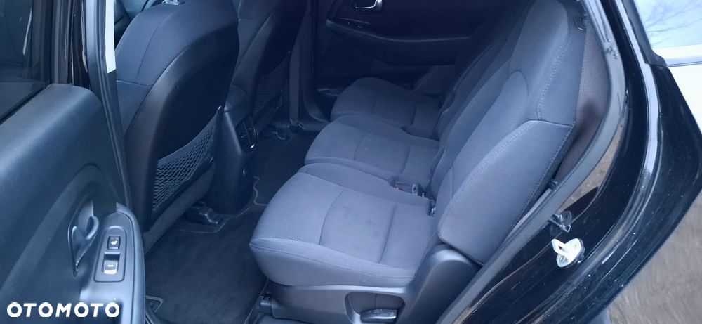 Kia Carens 1.7 CRDi XL 7os - 19