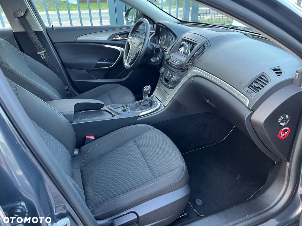 Opel Insignia - 8