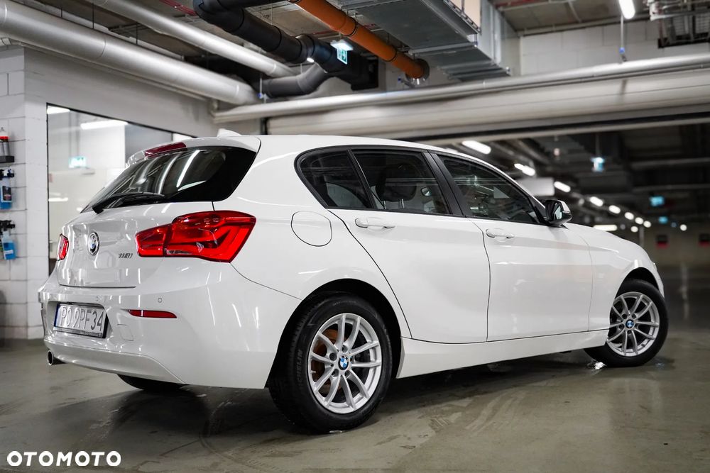 BMW Seria 1 118i - 4