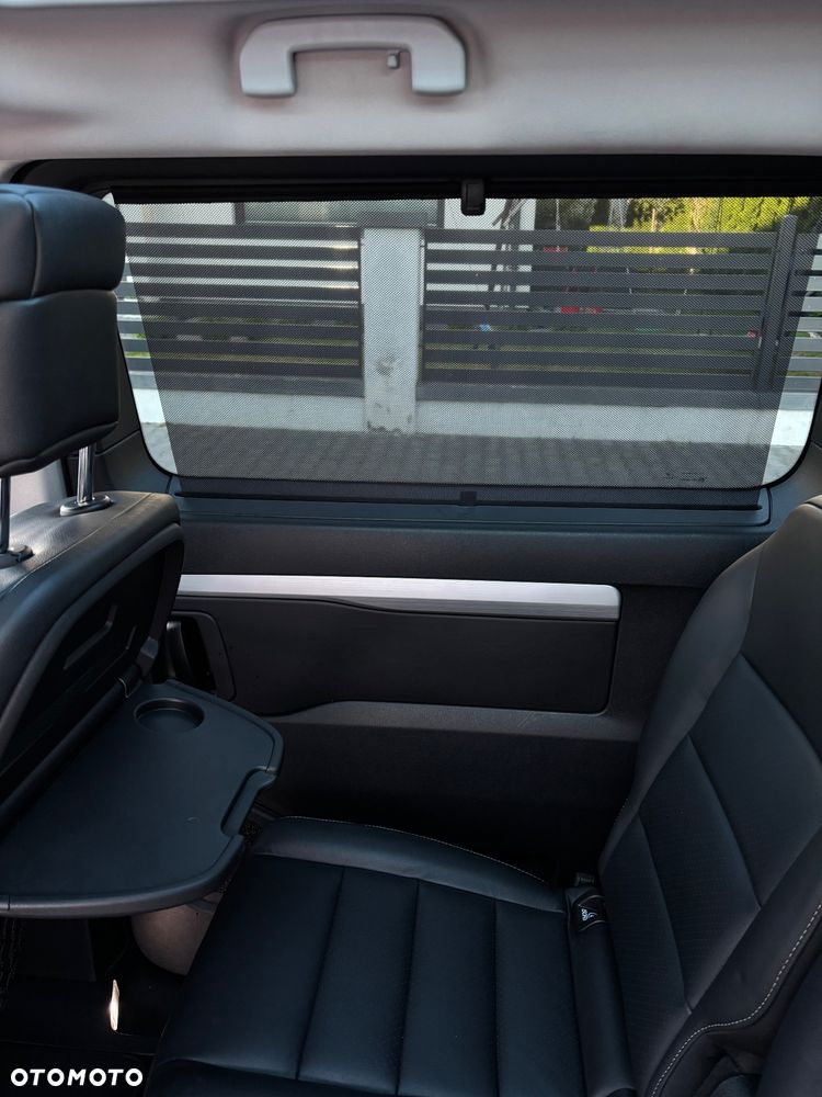 Peugeot Traveller L3 2.0 EAT8 Allure - 24