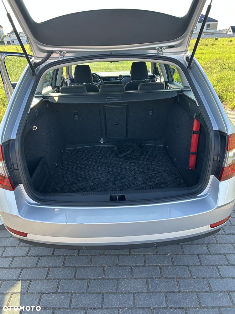 Skoda Octavia 1.6 TDI Ambition - 17