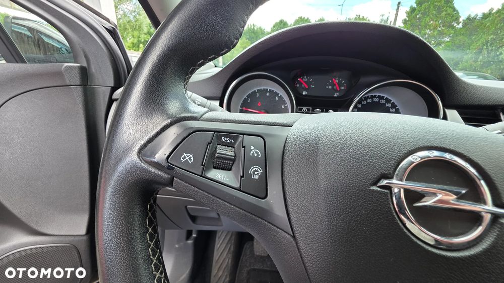 Opel Astra 1.0 T Essentia S&S - 16