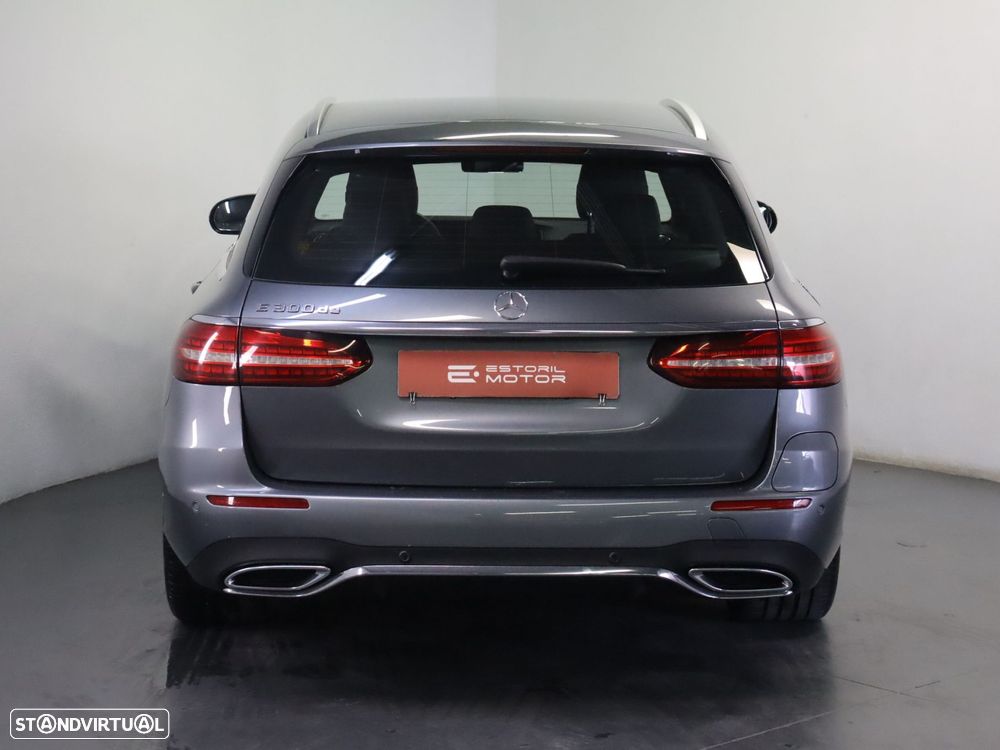 Mercedes-Benz E 300 de AMG Line - 5