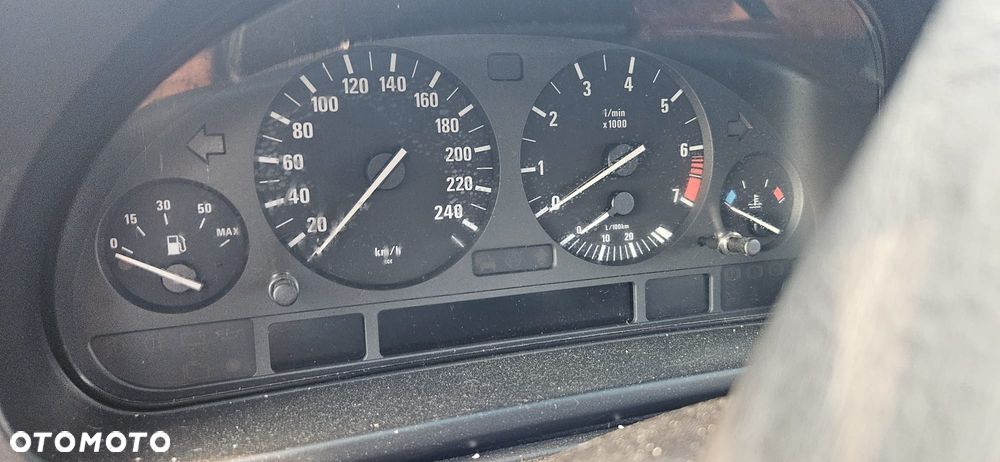 BMW E39 523i M52B25 96 - 00 - FOTEL PRZÓD LEWY PRAWY - 22