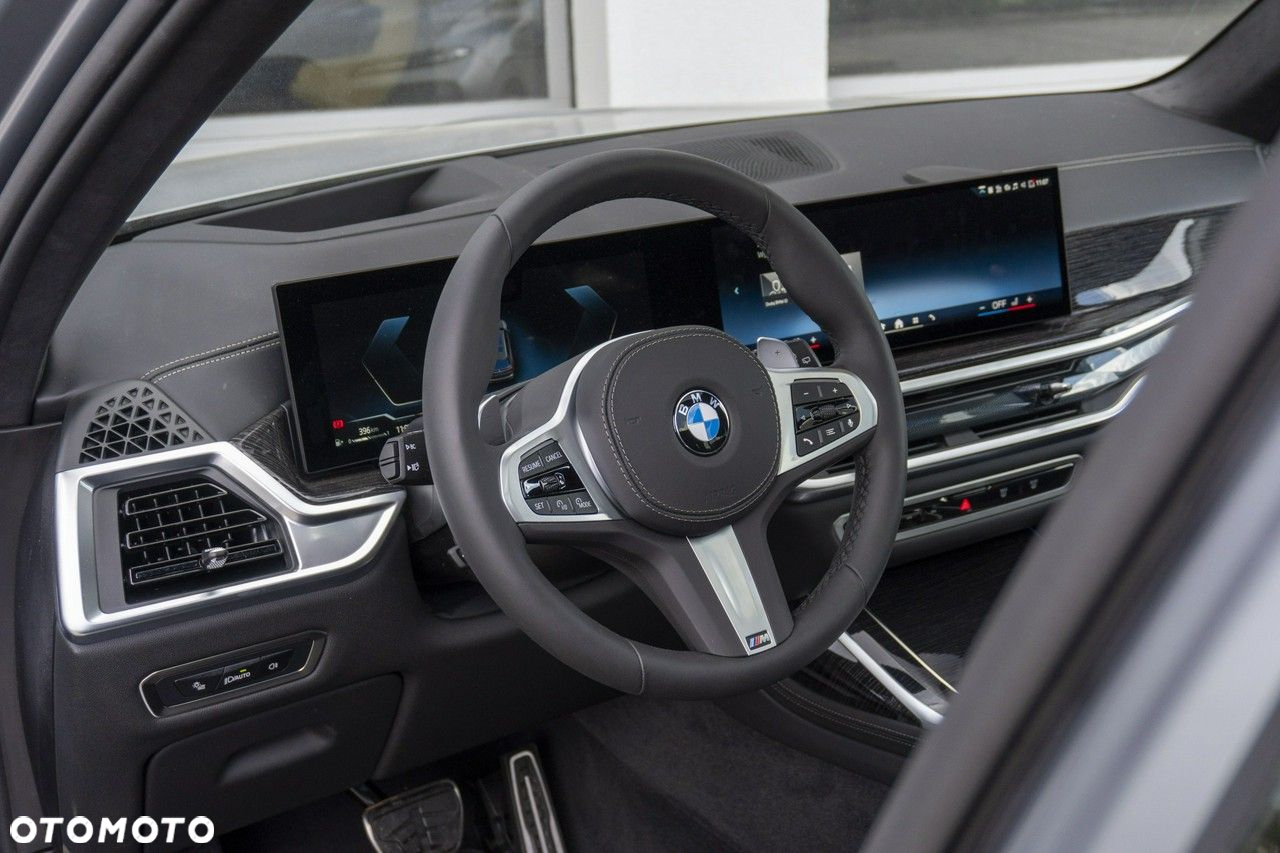 BMW X7 - 11
