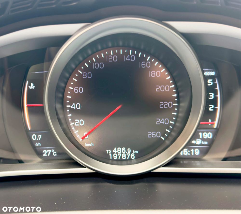 Volvo V40 Cross Country - 26