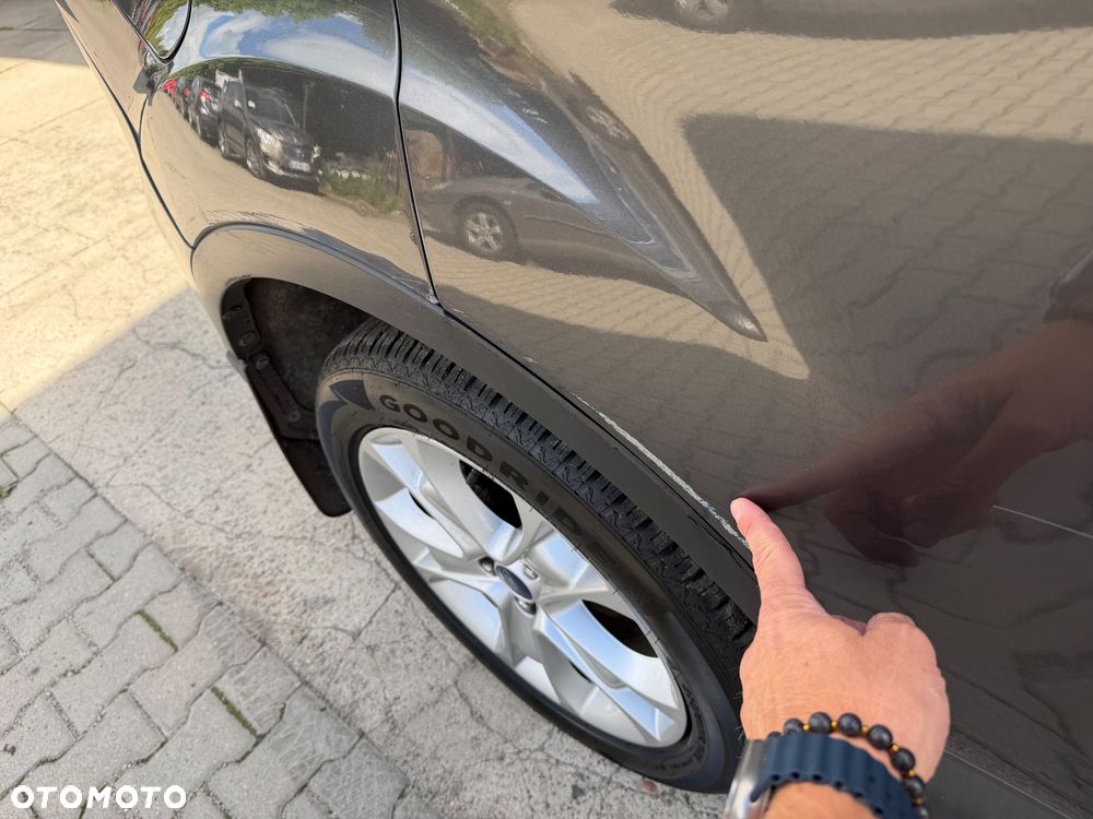 Ford Kuga - 34