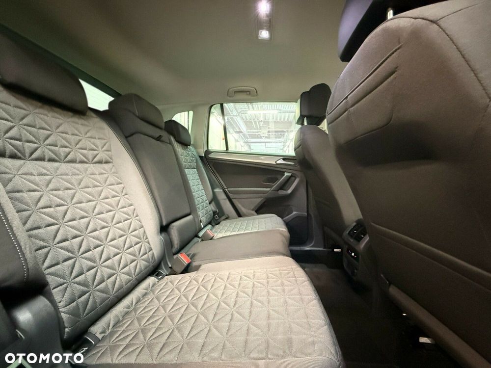 Volkswagen Tiguan - 20