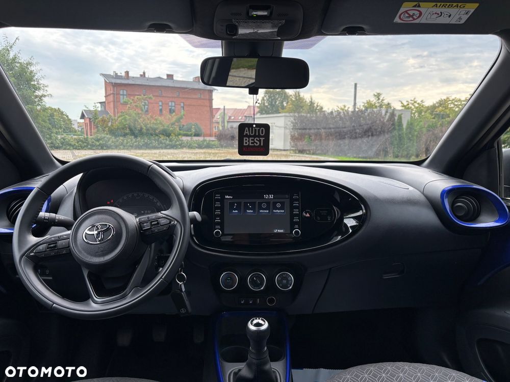 Toyota Aygo X Business Edition - 18