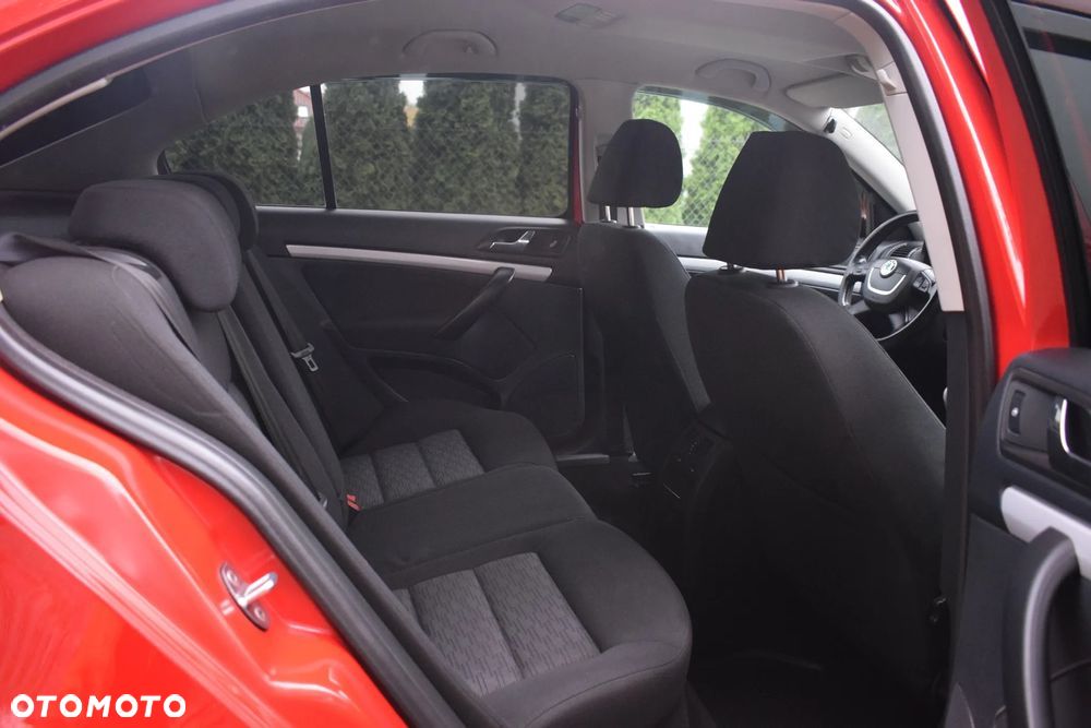 Skoda Octavia 1.6 TDI Elegance - 4