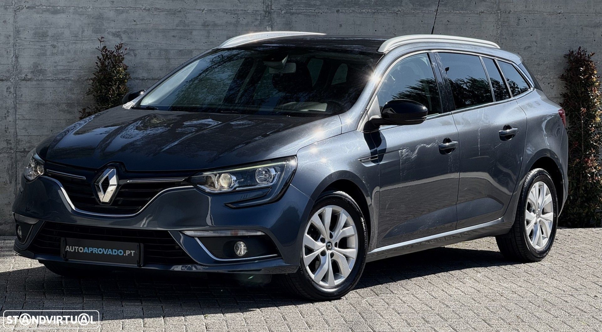 Renault Mégane Sport Tourer 1.5 Blue dCi Limited - 1