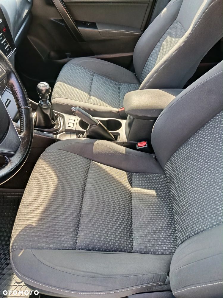 Toyota Corolla 1.4 D-4D Comfort - 8