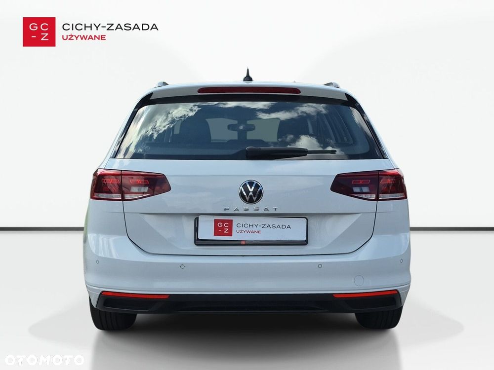 Volkswagen Passat Variant 2.0 TDI SCR Business DSG - 4