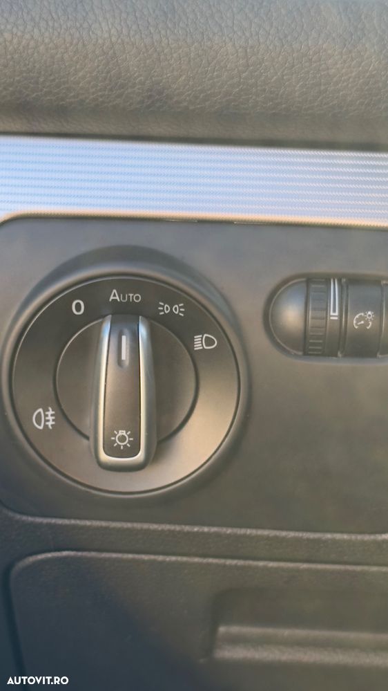 Volkswagen Golf - 12