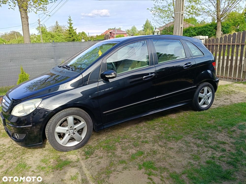 Mercedes-Benz Klasa B 200 CDI - 2