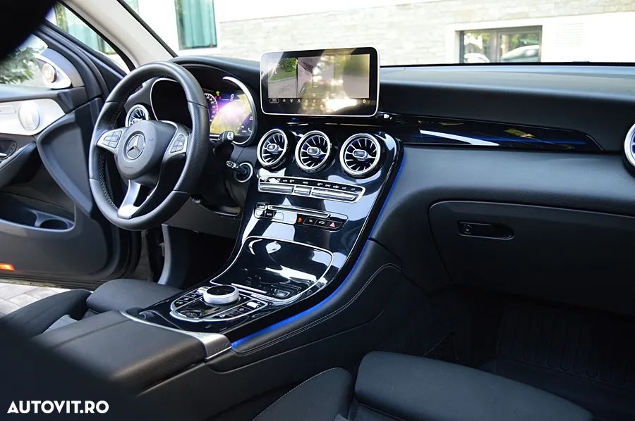 Mercedes-Benz GLC 220 d 4MATIC 9G-TRONIC - 31