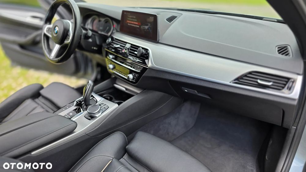BMW Seria 5 530e iPerformance M Sport sport - 18